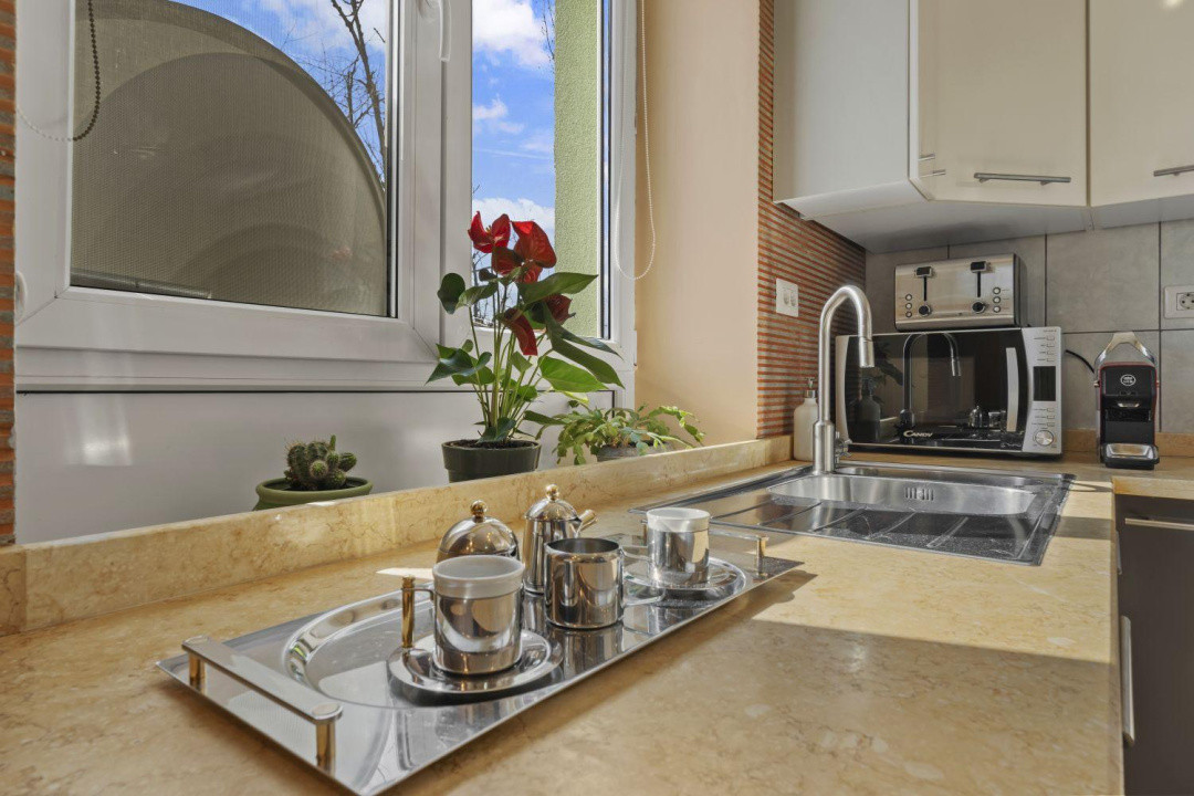 Cozy & Secure 2-Room Apartment – Embassy Area, North Bucharest