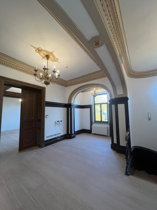 Prestigious Historical Villa for Rent – Embassy District, Central