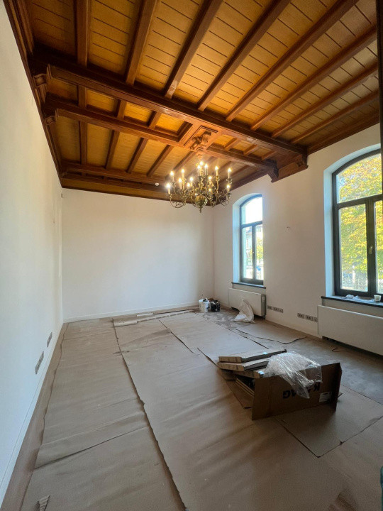 Prestigious Historical Villa for Rent – Embassy District, Central