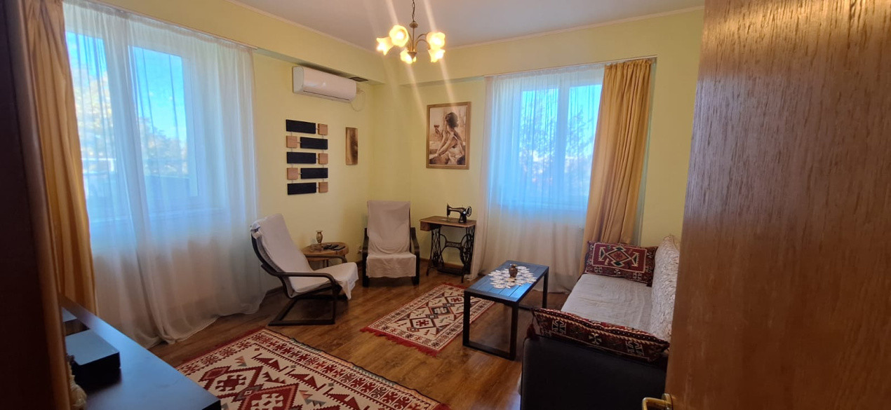 Apartament 3 camere cu terasă superbă, Basarabia -Parcul Național