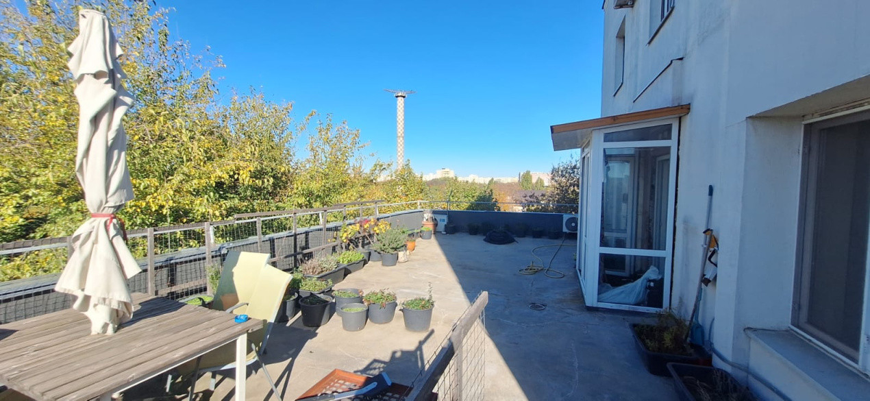 Apartament 3 camere cu terasă superbă, Basarabia -Parcul Național